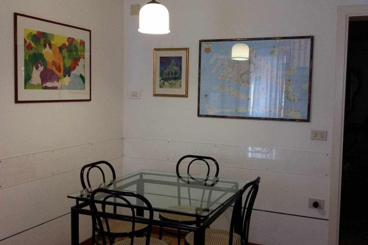 In The Heart Of Free Internet Apartment *