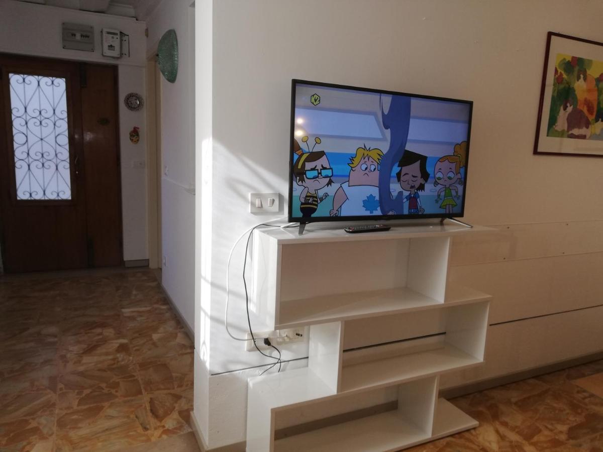 In The Heart Of Free Internet Apartment *